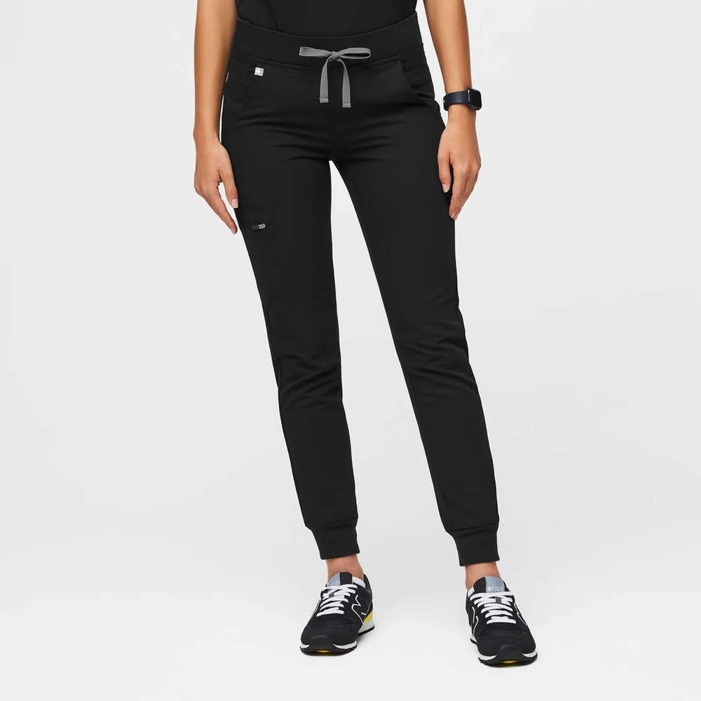 Figs black zamora jogger scrub pant